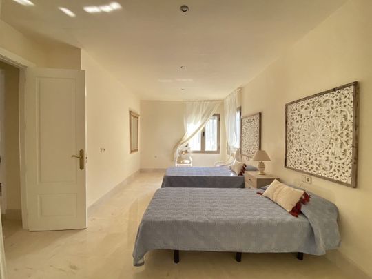 Apartment Middle Floor in Estepona - Photo 1