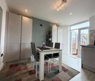 3 bedroom house to rent - Photo 2