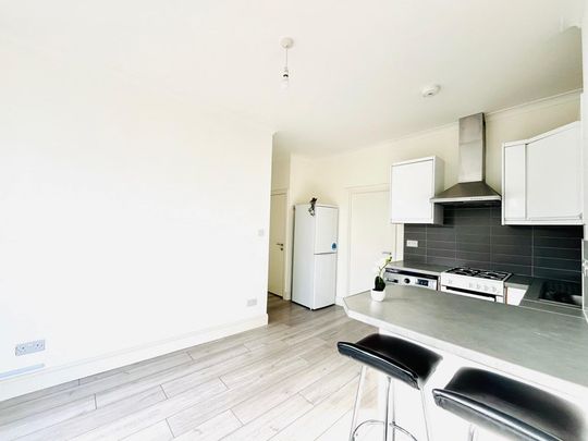 Gowan Road, Willesden Green, London, NW10 - Photo 1