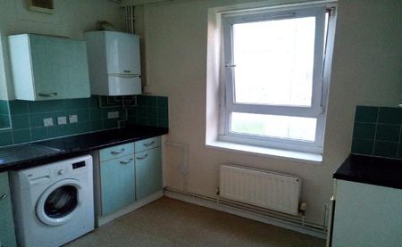 3 bedroom flat to rent - Photo 5