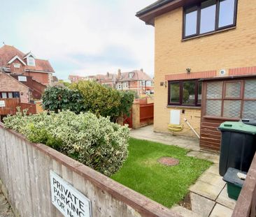 2 bedroom end of terrace house to rent - Photo 5