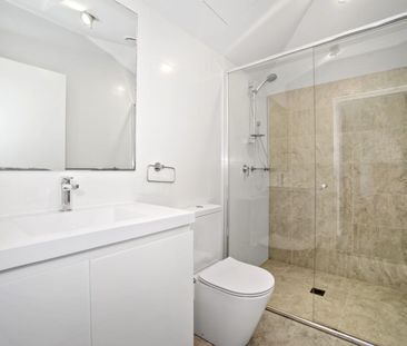 Welcome Home! - Photo 6