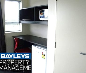 Ensuite Room in walking distance of Gardens - Photo 5