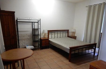 STUDIO APARTMENT CLOSE TO THE BEACH - Photo 3