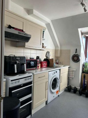 High Street, Henstridge, Templecombe, BA8 - Photo 4