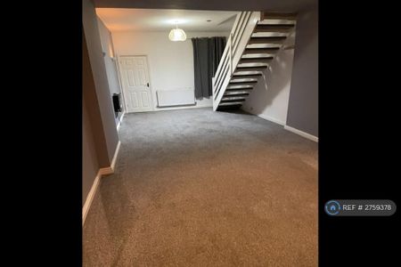 2 bedroom terraced house to rent - Photo 2