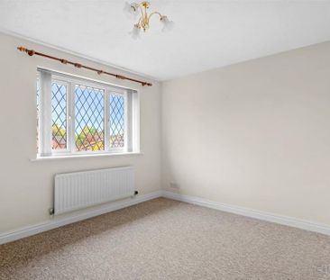 4 bedroom detached house to rent - Photo 6