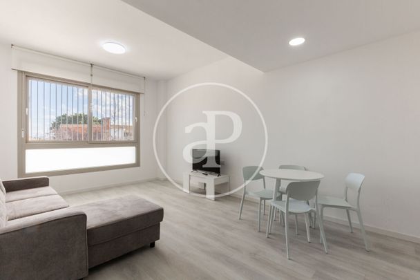 Flat for rent in En Corts (Valencia) - Photo 1