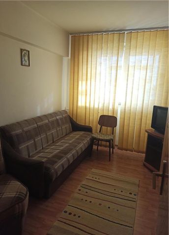 Inchiriez - Photo 2