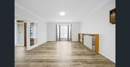 Tastefully Renovated Home in Prime Doncaster, Zoned for Doncaster Secondary and Doncaster Primary School - Photo 2