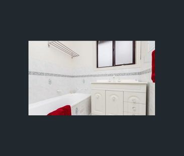 GREAT LOCATION!!! - Photo 1