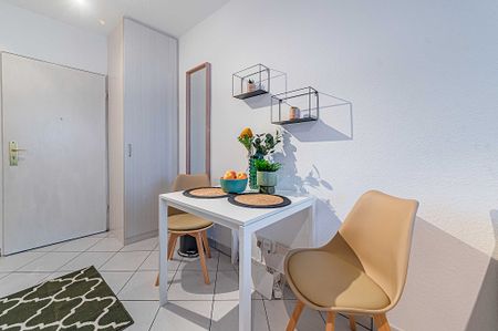 City-Residence: Modernes Apartment in Laufnähe zur Leipziger Straße - Photo 2