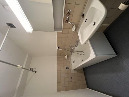 "Helle und geräumige 4.5-Zimmer-Wohnung im beliebten Gellert-Quartier" - Photo 5