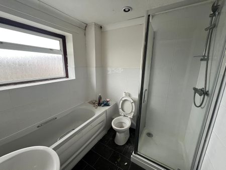 Scutes Close, Hastings - Photo 2