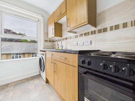 2 bedroom apartment to rent - Photo 2