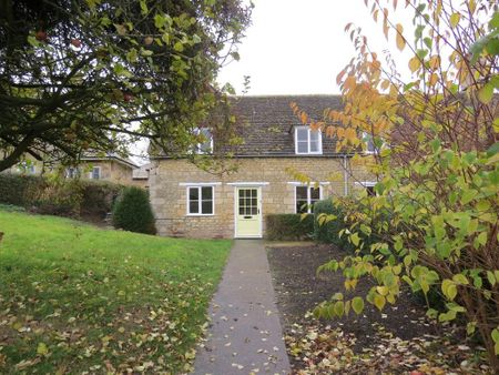 2 bedroom end of terrace house to rent - Photo 3