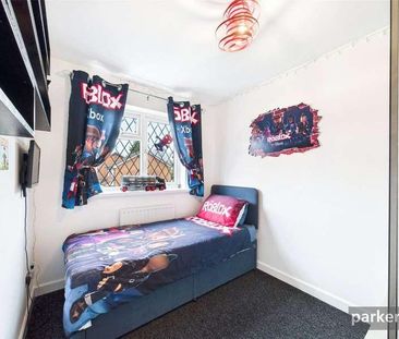 Kingsford Close, Woodley, Reading, Berkshire, RG5 - Photo 6