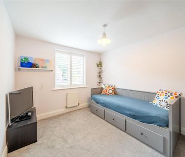 5 bedroom detached house to rent - Photo 1