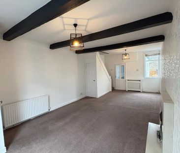 2 bedroom terraced house to rent - Photo 2