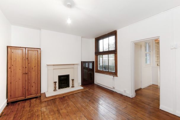 Worple Road, London, SW20 flat to rent - Photo 1