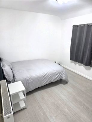 Room in a Shared House, Foundry Mill Street, LS14 - Photo 1