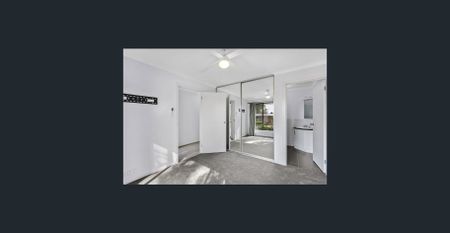 Modern Three Bedroom Family Home - Photo 5