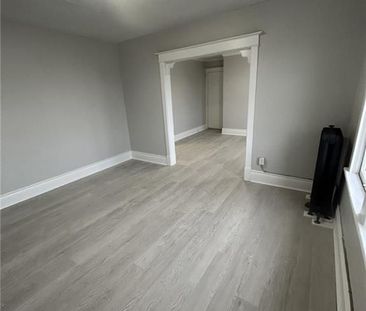 For Lease - 983 Main Street Unit# 6, Hamilton, Ontario - Photo 1