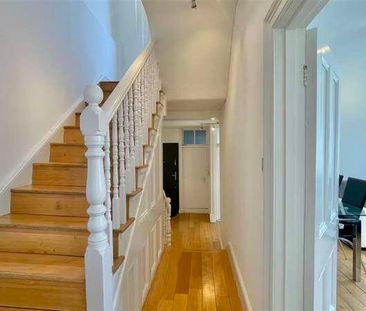 Finchley Road, London, NW3 - Photo 6