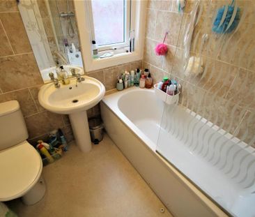 5 bedroom terraced house to rent - Photo 5