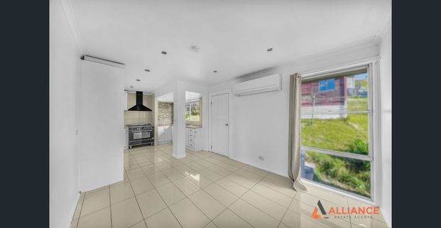 Newly Renovated with picturesque views - Photo 1