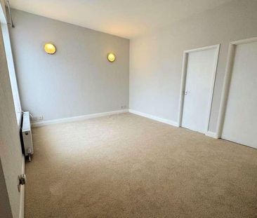 Brunswick Avenue, London, N11 - Photo 2