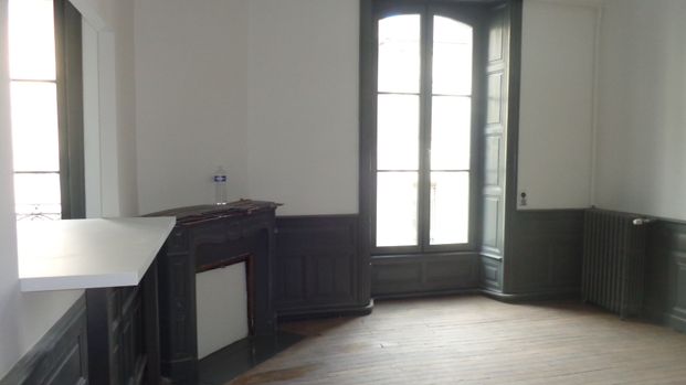 Location Appartement 2 pièces 65m² AURILLAC 15000 - Photo 1