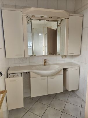 Freistehendes Einfamilienhaus in ruhiger Wohnlage mit Garten und Doppelgarage - Photo 1