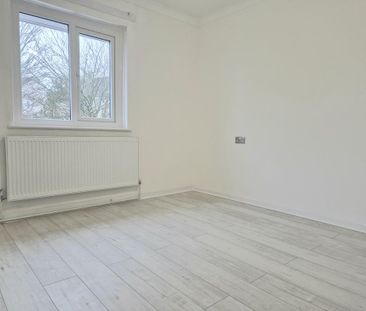 3 bedroom maisonette to rent - Photo 3