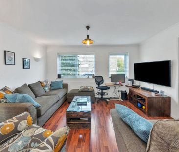 3 bedroom semi-detached house to rent - Photo 6