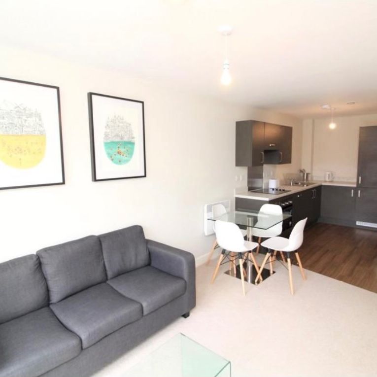 1 Bed Flat, Bridgewater Point, M5 - Photo 1