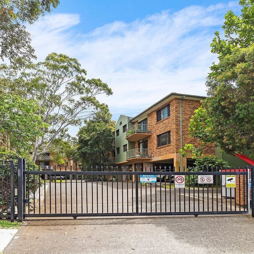 3/2-4 Hindmarsh Avenue, North Wollongong NSW 2500, North Wollongong - Photo 2