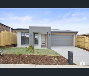 11 Duffy Avenue, Doreen, Vic 3754 - Photo 2