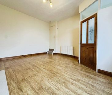 4 bedroom terraced house to rent - Photo 3