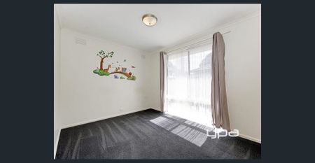 Perfect Family Home - Photo 3