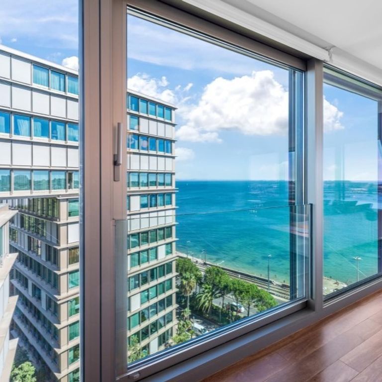 3 room luxury Apartment for rent in Cascais e Estoril, Portugal - Photo 1