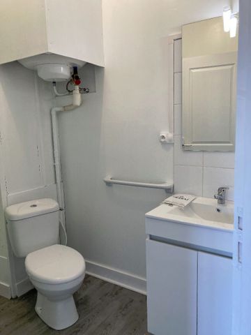 Location Appartement 2 pièces 37m² LIBOURNE 33500 - Photo 3