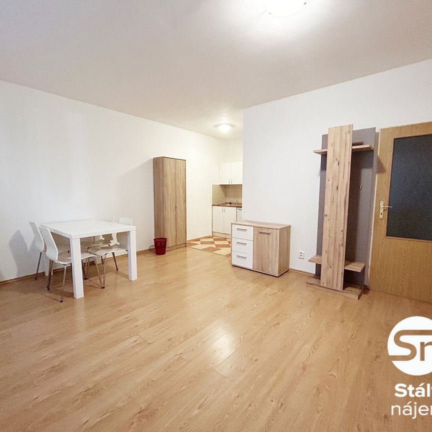 Pronájem bytu 1+kk 31 m² - Photo 1