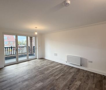 2 bedroom flat to rent - Photo 4