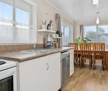 Ready to move in - Photo 3