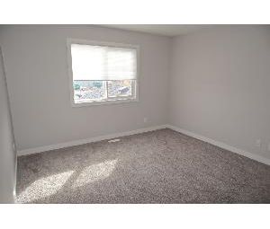 3 Bed 2.5 Bath Duplex For Rent Fort Saskatchewan - Photo 4