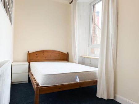 2 bedroom flat to rent - Photo 3