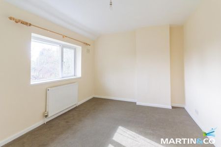 2 bedroom semi-detached house to rent - Photo 4