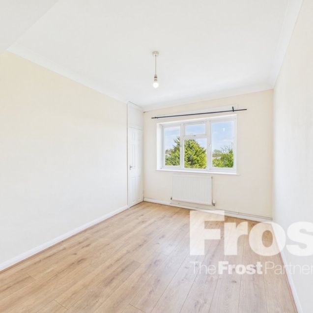 Meadfield Road, Slough, Berkshire,SL3 - Photo 1