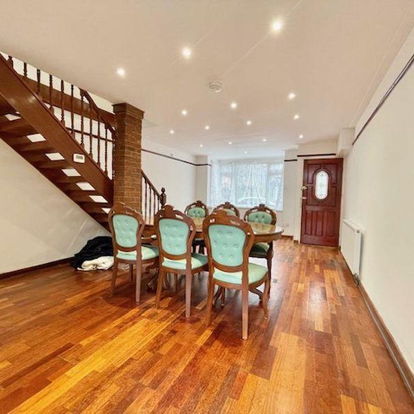 2 bedroom terraced house to rent - Photo 1